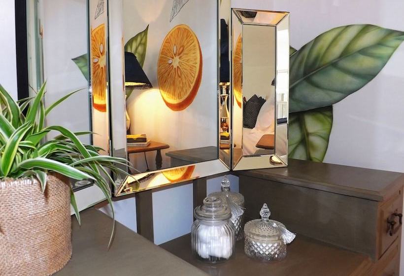 펜션 The Coach House At Maes Y Coed Farm