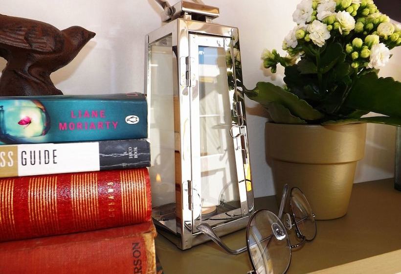 펜션 The Coach House At Maes Y Coed Farm