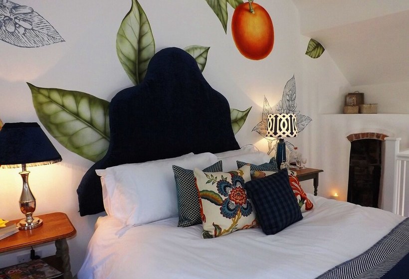 펜션 The Coach House At Maes Y Coed Farm