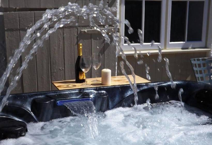 펜션 The Coach House At Maes Y Coed Farm