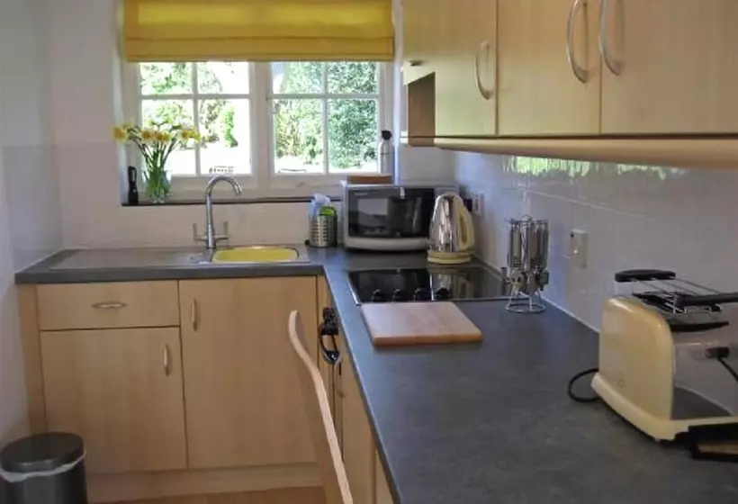 Thatched Farm B&b And Holiday Cottages