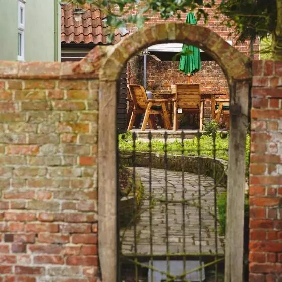 The Peacock Inn