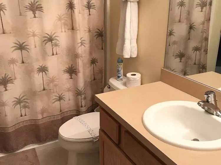 4br 3ba Home In Emerald Island Resort By Cv 8540