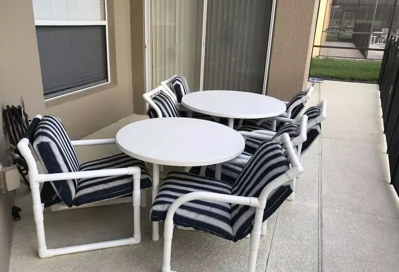 4br 3ba Home In Emerald Island Resort By Cv 8540