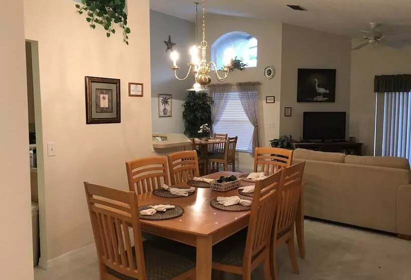 4br 3ba Home In Emerald Island Resort By Cv 8540