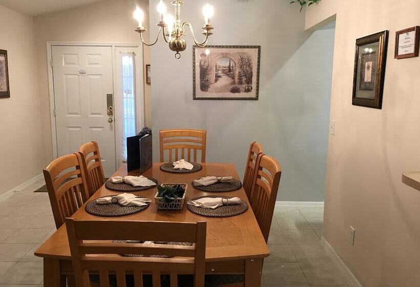 4br 3ba Home In Emerald Island Resort By Cv 8540