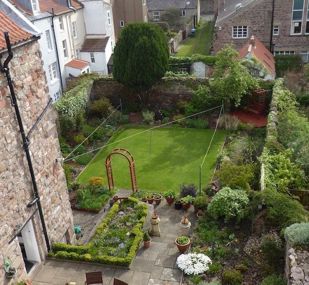 مبيت وإفطار Alannah House