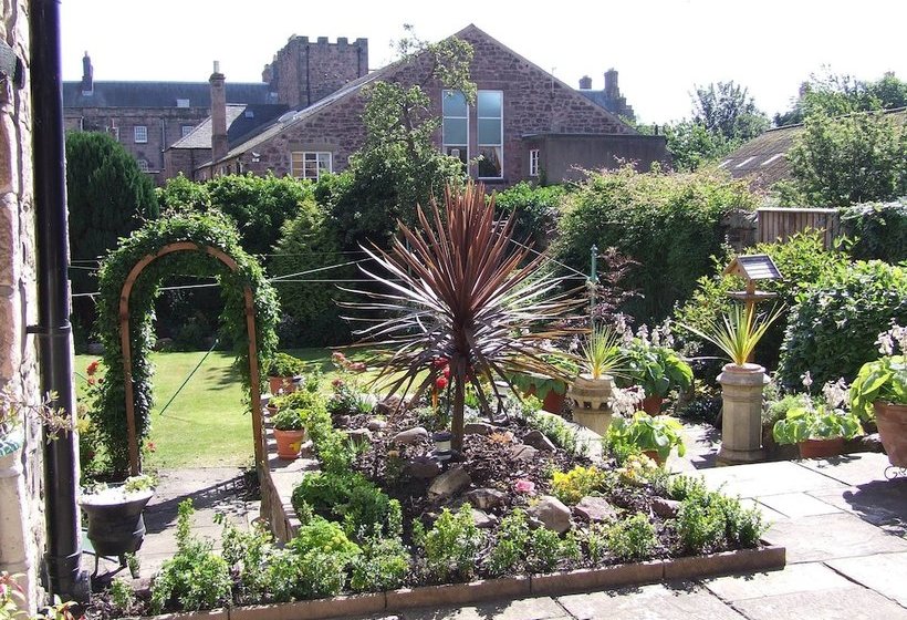 مبيت وإفطار Alannah House