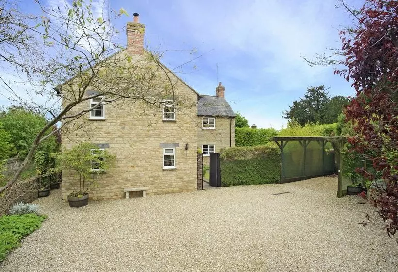 Aamiaismajoitus (B&B) Brook Farm Cottage