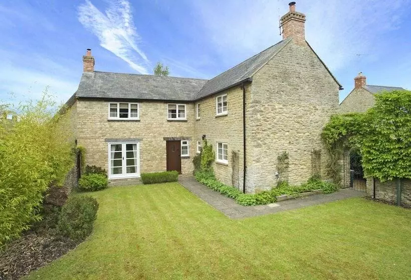 Aamiaismajoitus (B&B) Brook Farm Cottage