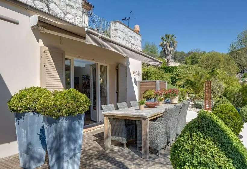 تختخواب و صبحانه Chambres D Hôtes Villa Cédria