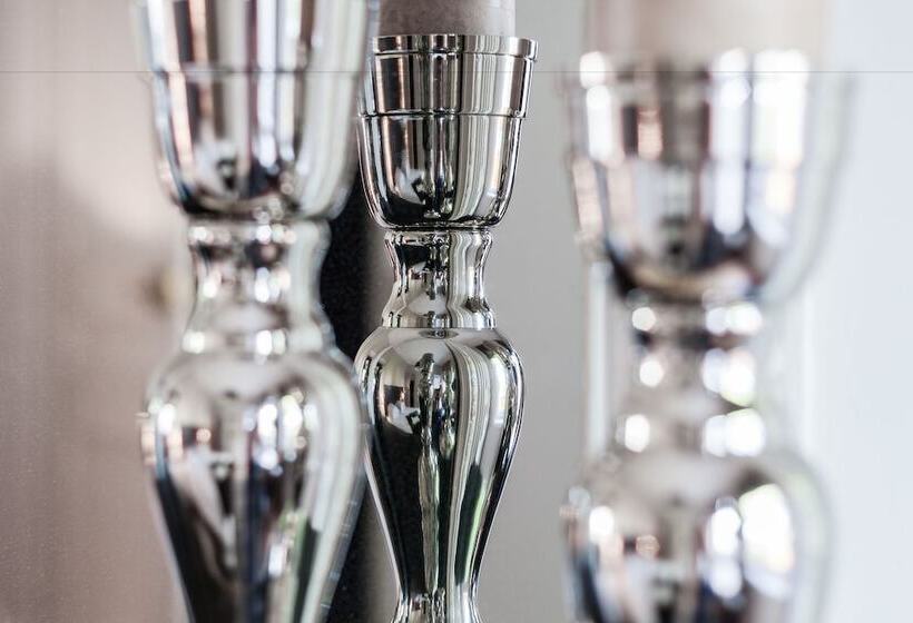 تختخواب و صبحانه La Maison Du Champlain