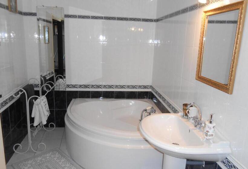 Bed and Breakfast Maison D Hôtes Léchémia