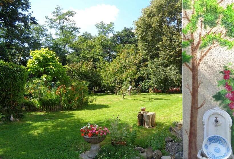 Bed and Breakfast Maison D Hôtes Léchémia