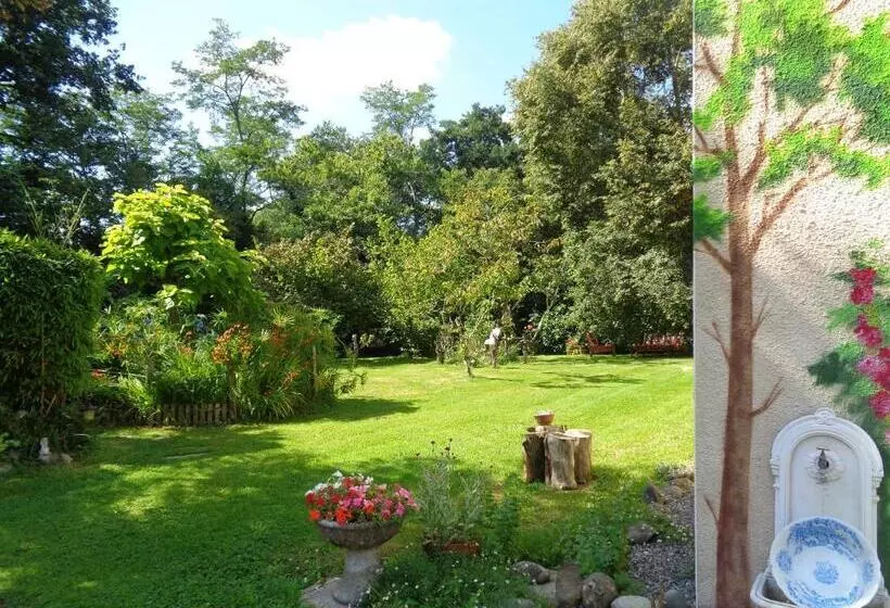 Aamiaismajoitus (B&B) Maison D Hôtes Léchémia