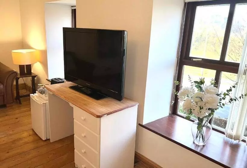 Aamiaismajoitus (B&B) Melin Tregib