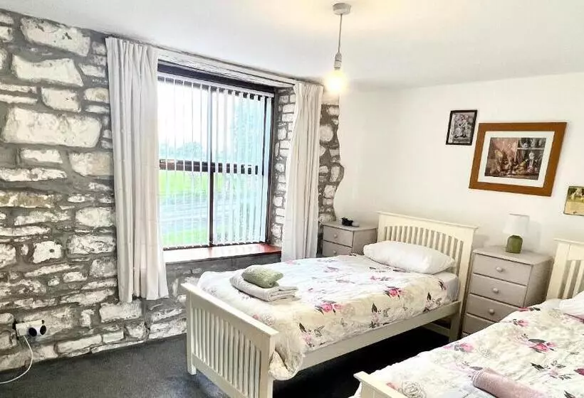 Aamiaismajoitus (B&B) Melin Tregib