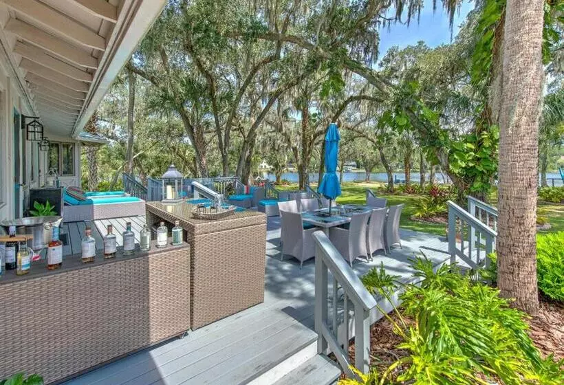 Aamiaismajoitus (B&B) Riverbend Retreat   Fla