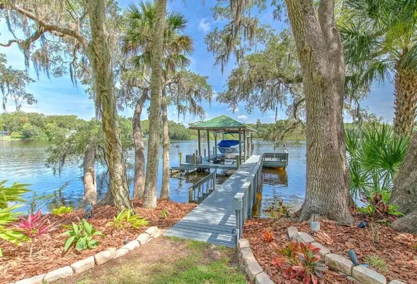 Aamiaismajoitus (B&B) Riverbend Retreat   Fla