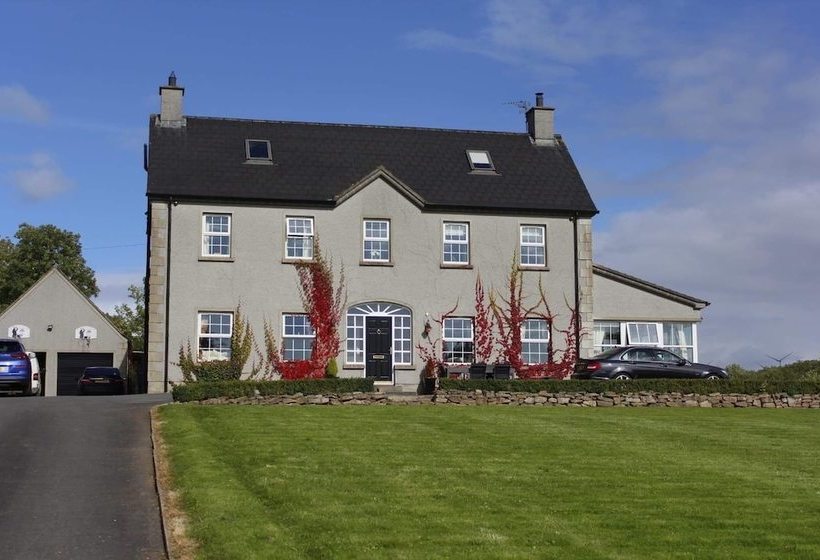 مبيت وإفطار Roe Valley Manor And Estate