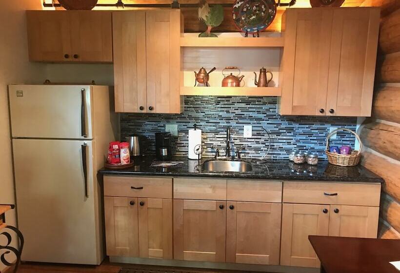 ベッドアンドブレックファースト The Heron House