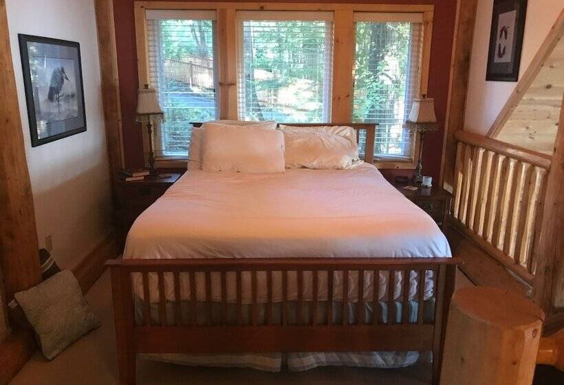 ベッドアンドブレックファースト The Heron House