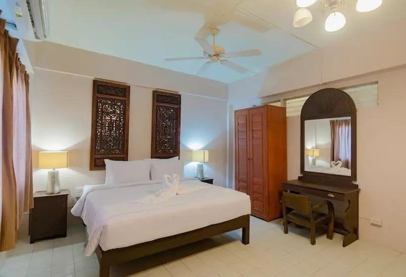 Bed At Beach Hostel