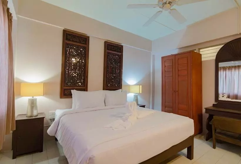 Bed At Beach Hostel