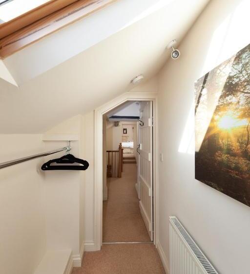 Camside, Chipping Campden Taswell Retreats