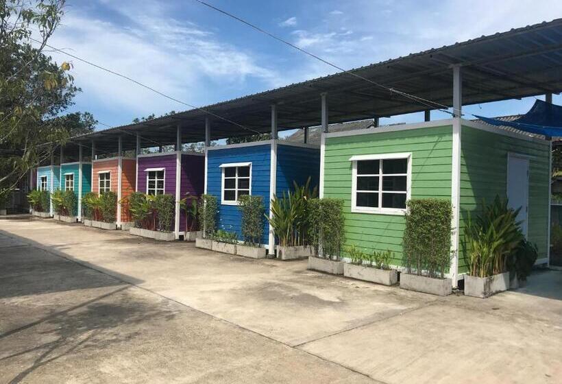 هتل Miniresort Chanthaburi