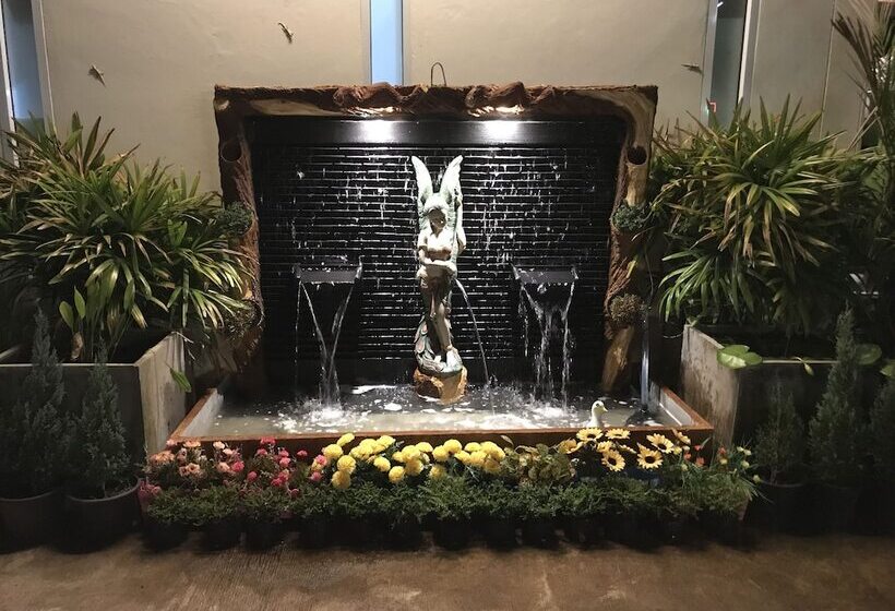 هتل Miniresort Chanthaburi