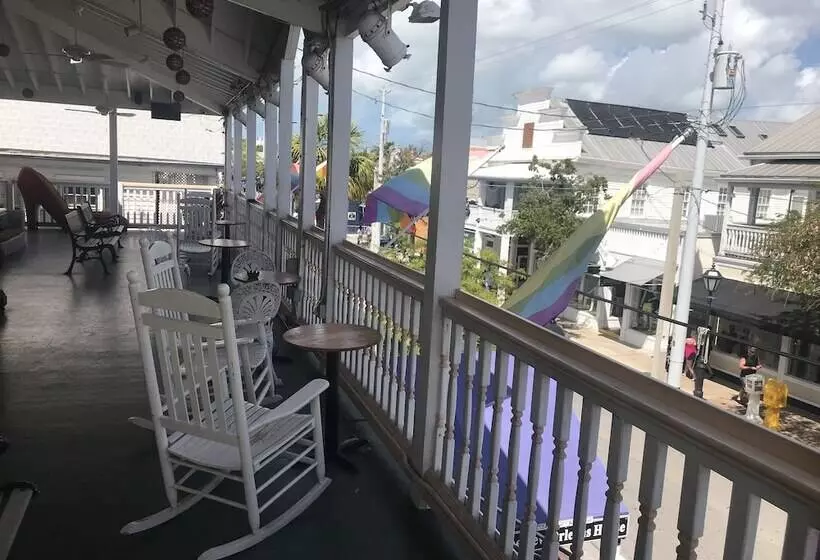Majatalo New Orleans House   Gay Male Adult Guesthouse