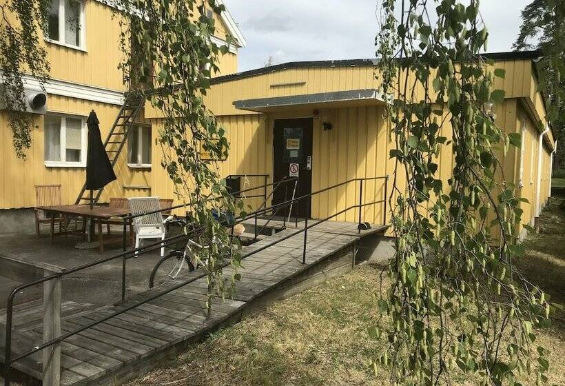 Rosenlund   Hostel
