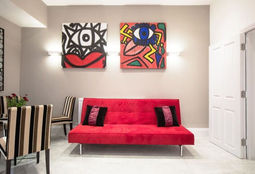 The Mornington Camden Female Only Hostel