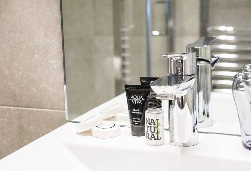 The Mornington Camden Female Only Hostel