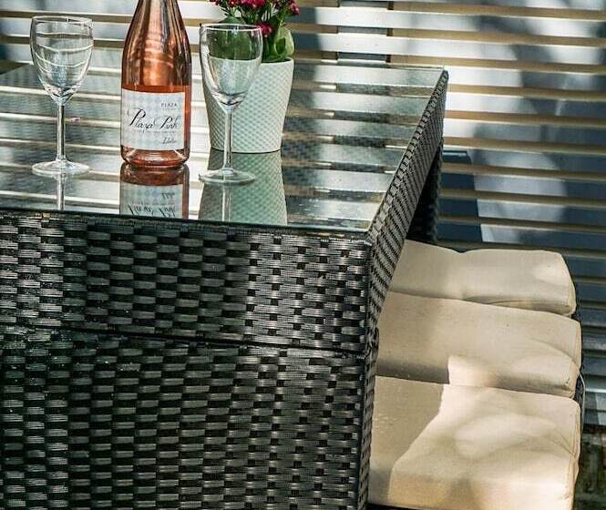 The Mornington Camden Female Only Hostel