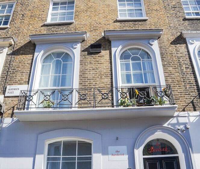 The Mornington Camden Female Only Hostel