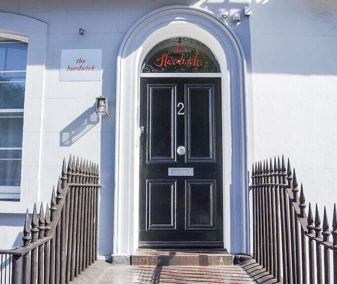 The Mornington Camden Female Only Hostel