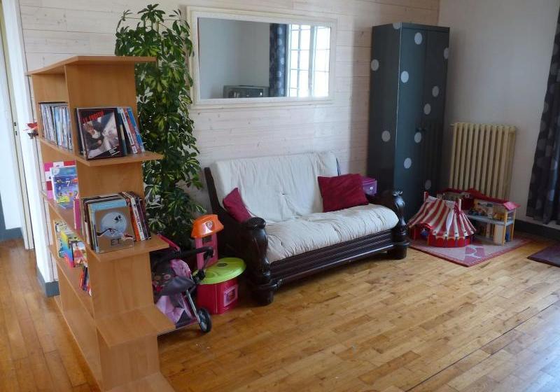 مبيت وإفطار Chambre Rouge Et Vin Blanc