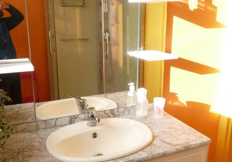 مبيت وإفطار Chambre Rouge Et Vin Blanc