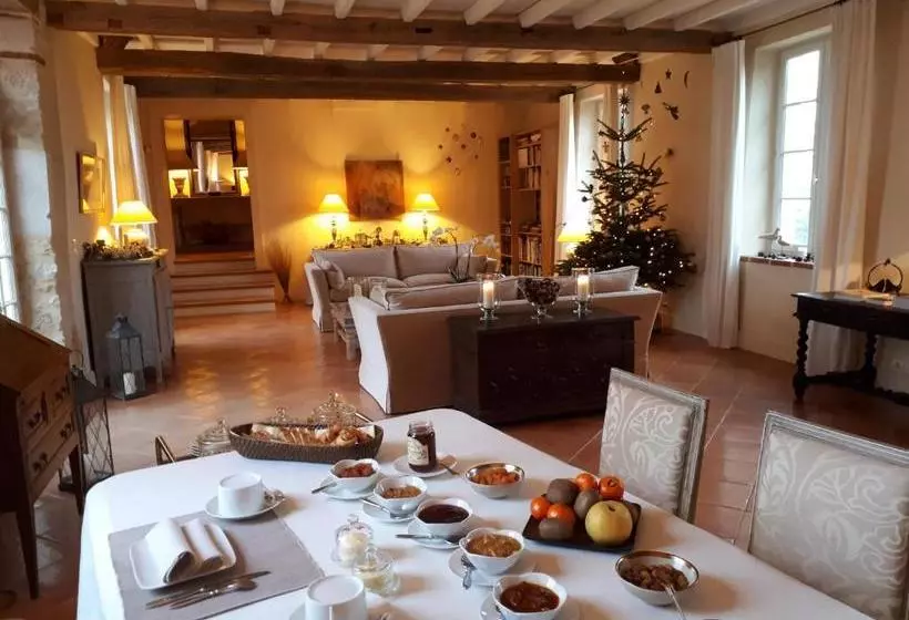 Aamiaismajoitus (B&B) Château Larroze  Chambres De Charme
