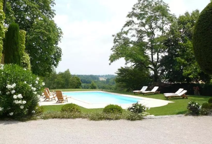 Aamiaismajoitus (B&B) Château Larroze  Chambres De Charme