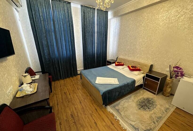 Bed and Breakfast Ratmina