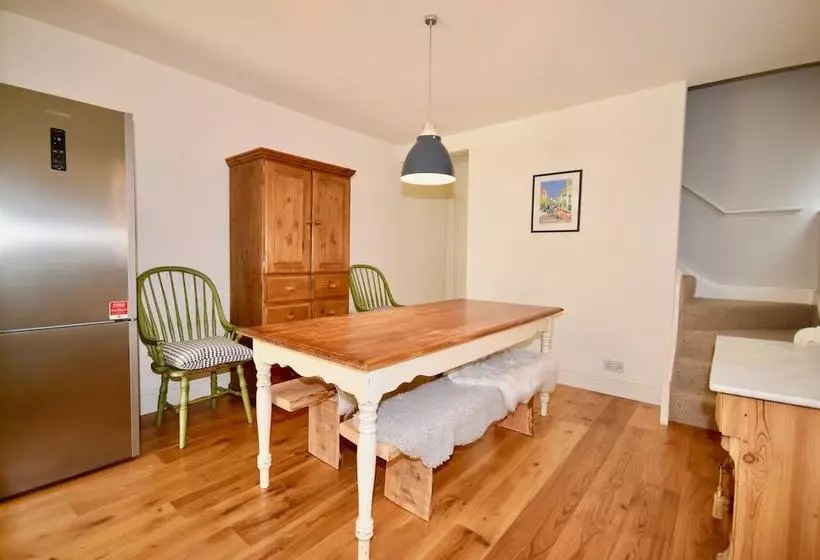 Blackberry Cottage  Bembridge