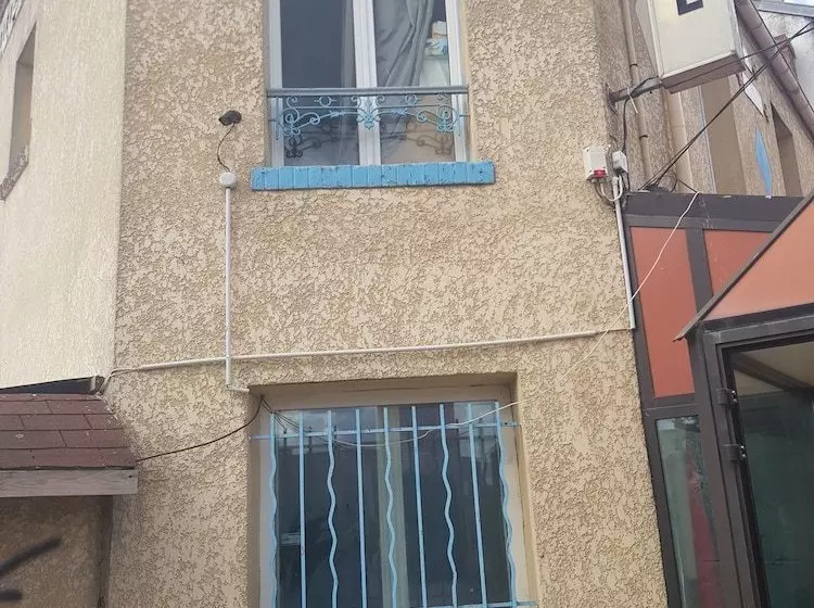 ホテル Hôtel Lalambra