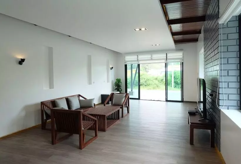 هتل Rublom Chomview Pranburi