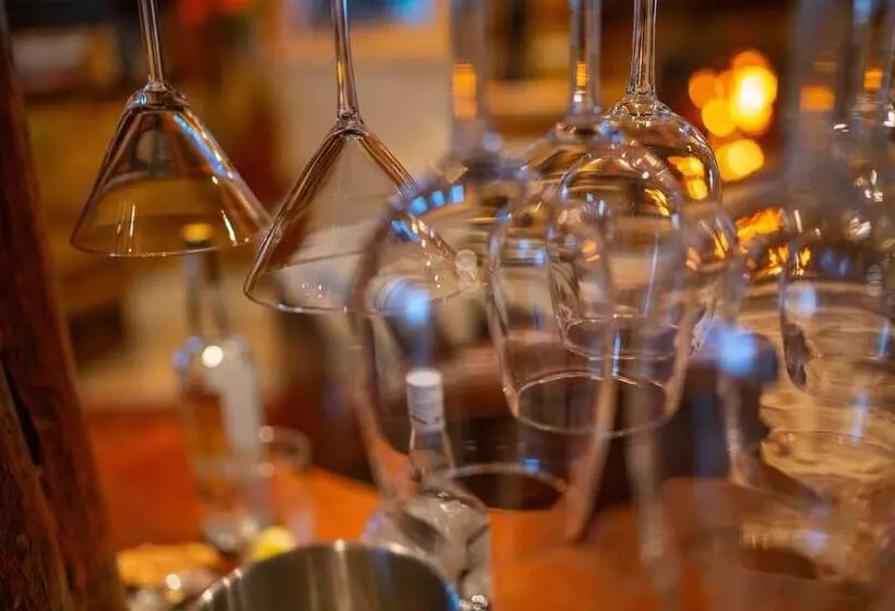 Maaseutuhotelli Cougar Ridge