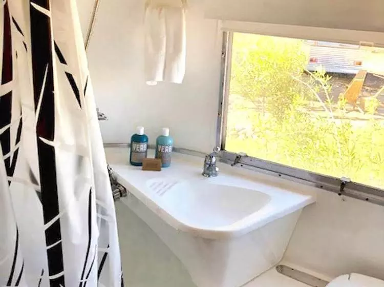 Hotelli Silver Lining Airstream Trailer Camp
