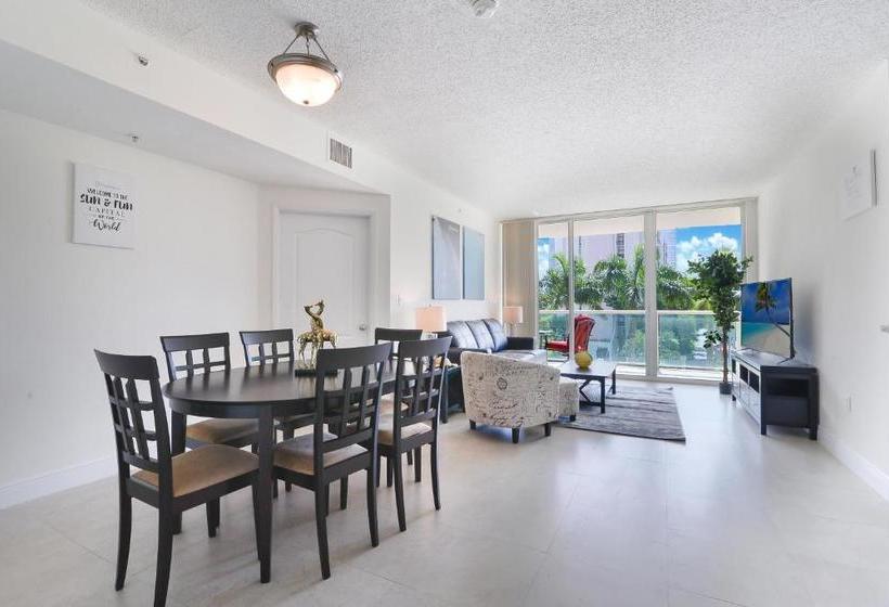 Intracoastal Yacht Club By Hosteeva