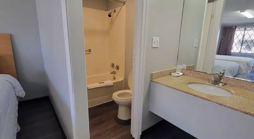 モーテル Superlodge